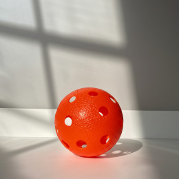 Мяч для флорбола красный